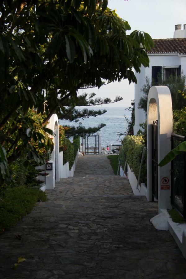 Apartment By The Beach Sitio de Calahonda Esterno foto